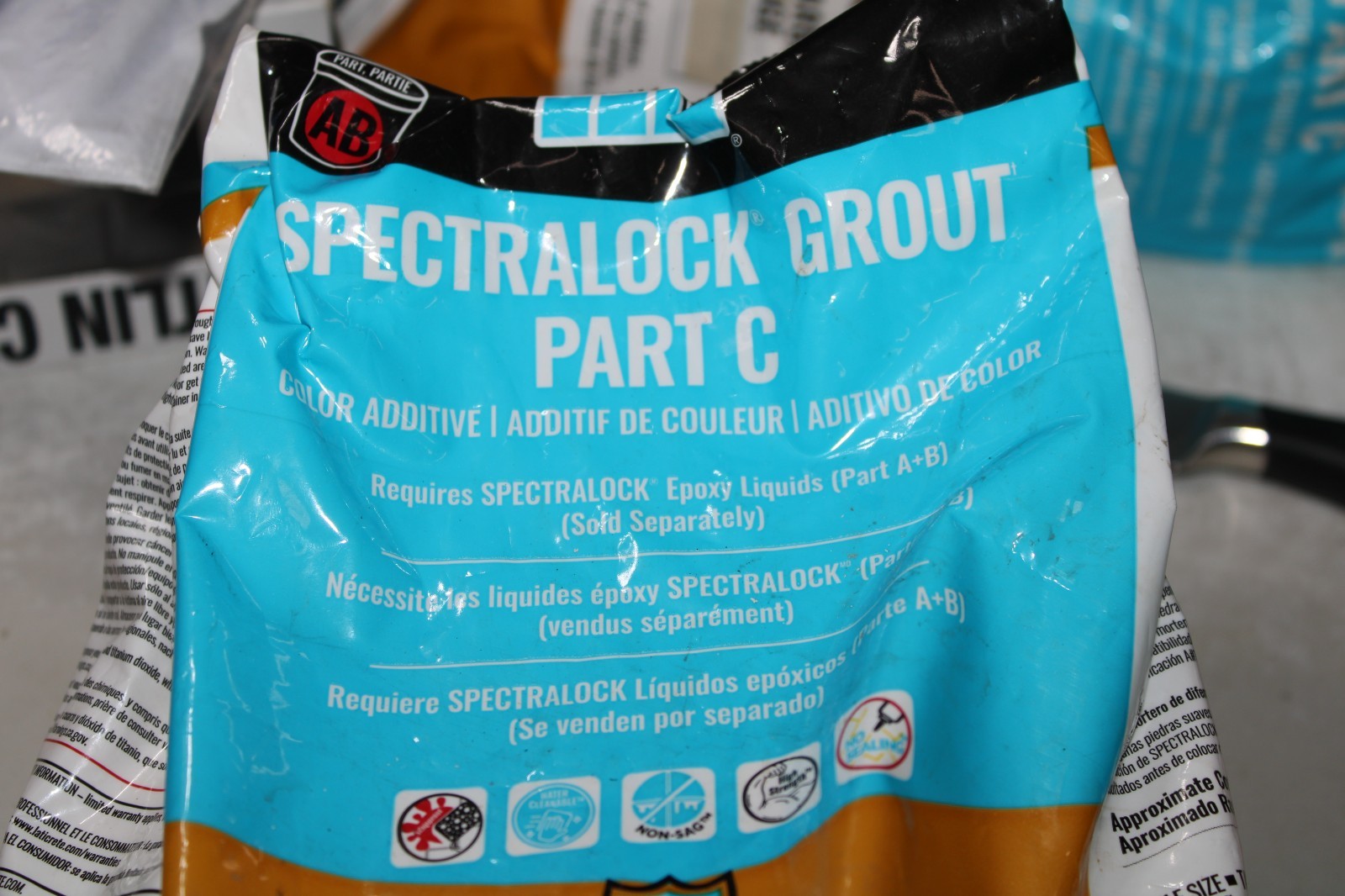 Laticrete Spectralock Grout Part C Powder, Full Unit (9 lb) – Marble Beige