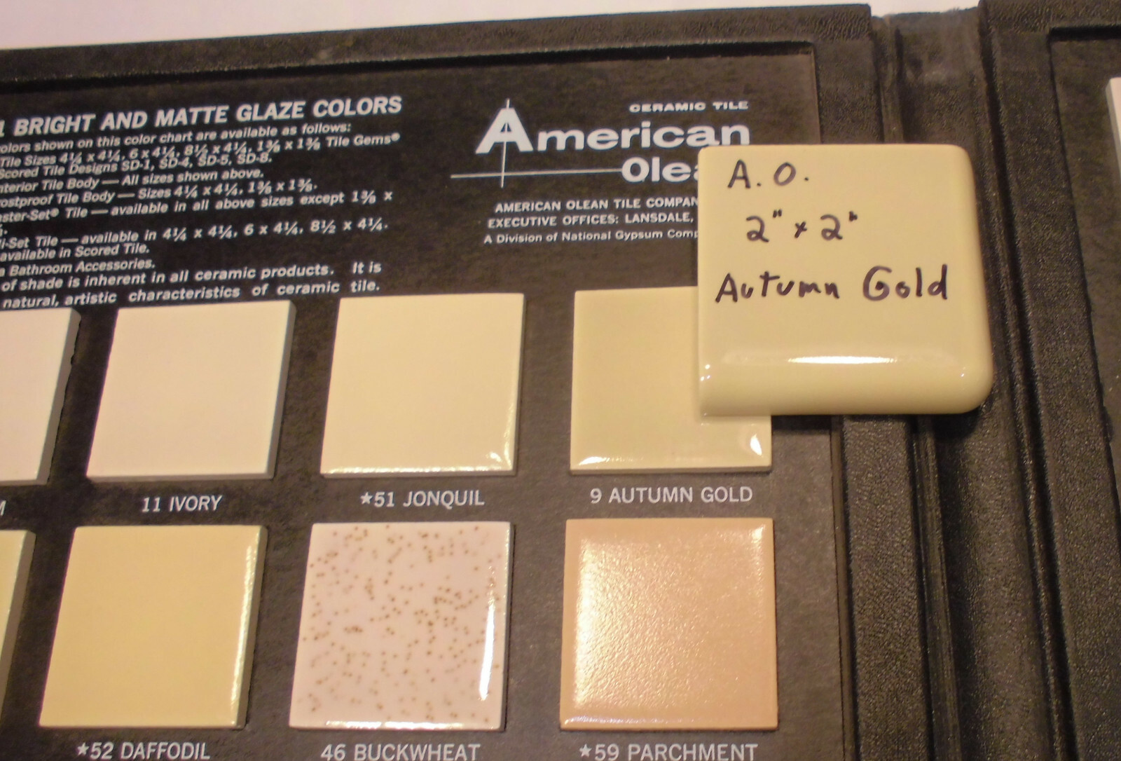 1 pc. Autumn Gold – Yellow 2″ X 2″ X 5/16″ Ceramic Surface Bullnose Corner Tile