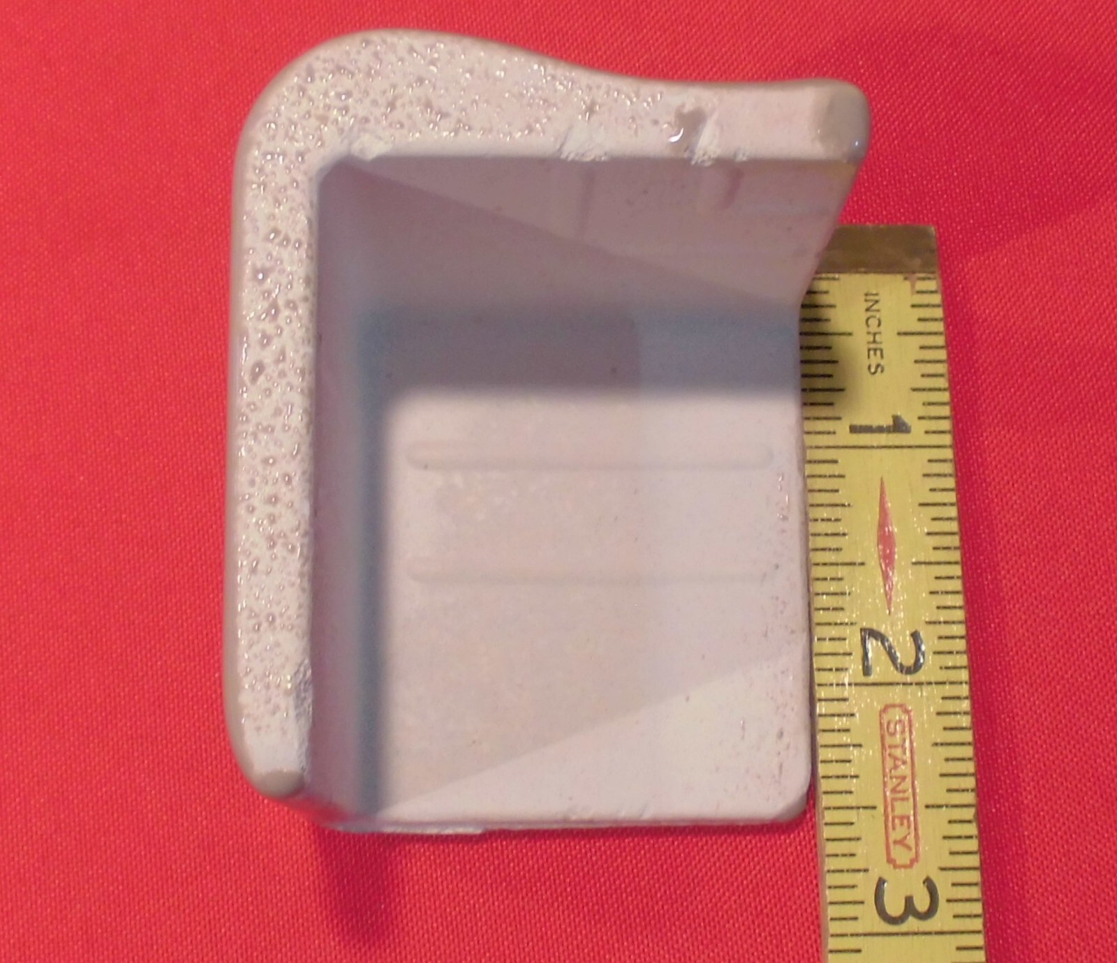 1 pc. Medium Brown – Doe: V Cap Corner Ceramic Trim Tile Counter Edging, Daltile