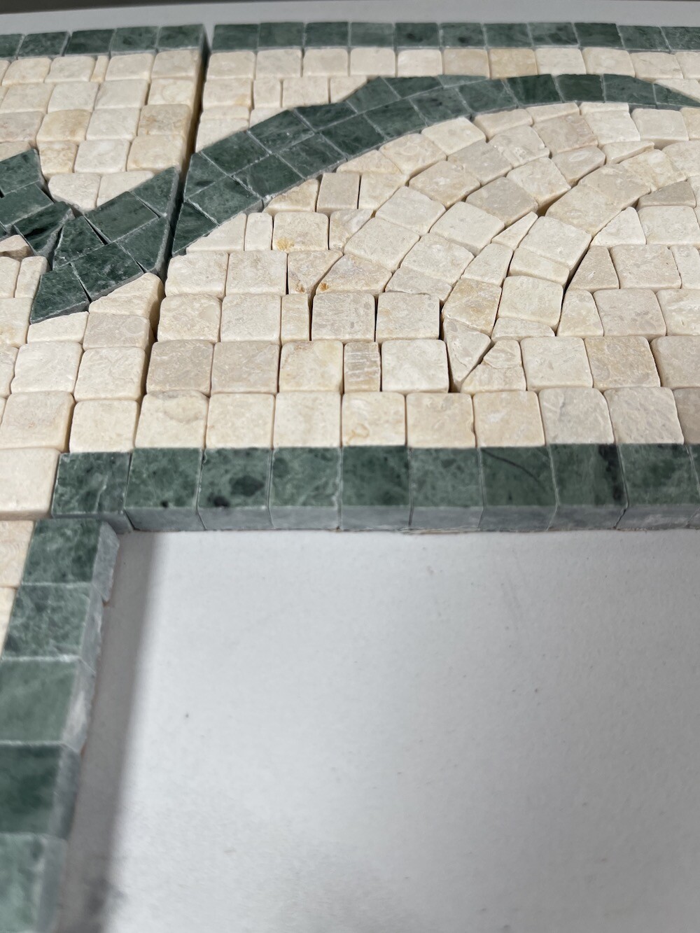 B0047PT Marble Mosaic Border Listello Accent Tile Clover Green 4.7×12 Polished