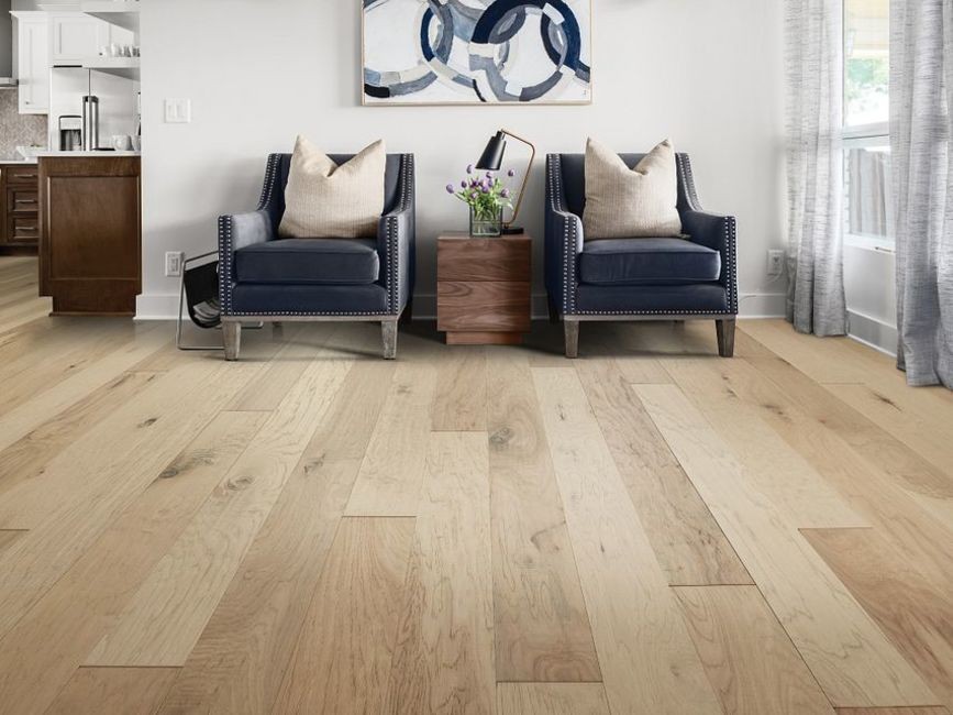 Shaw SW219 Pebble Hill 5″W Handscraped Engineered Hickory – Off White