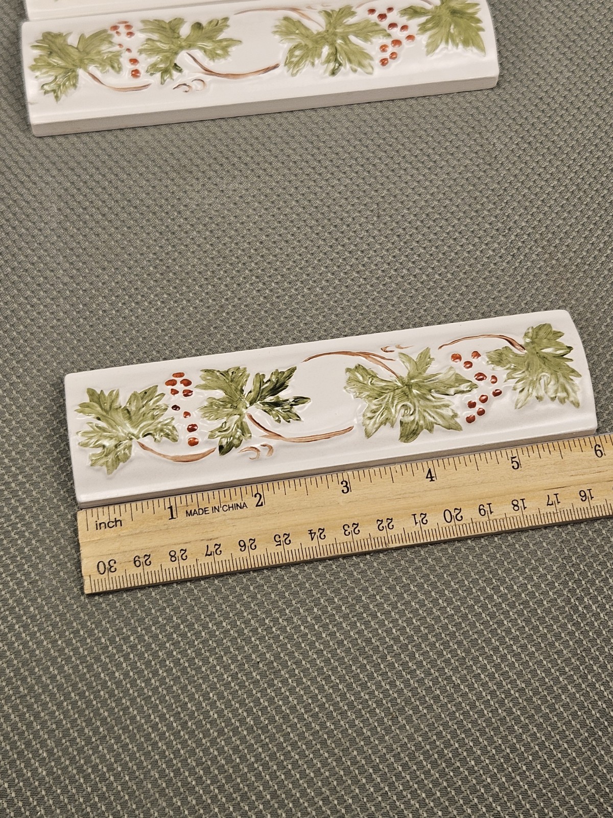 3 Ceramic Border Tiles, Leaves, 6×1.5″