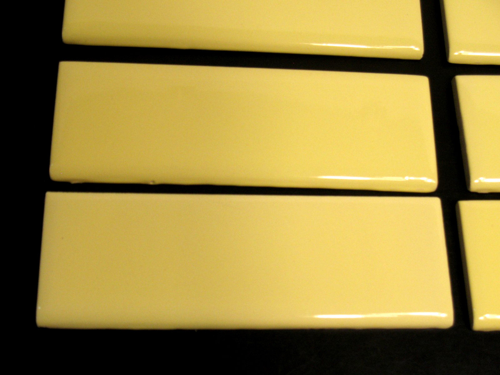BULLNOSE FLAT TILE 6X2 INCH YELLOW H&R JOHNSON IMPERFECT INDIA GLOSSY LOT OF 10