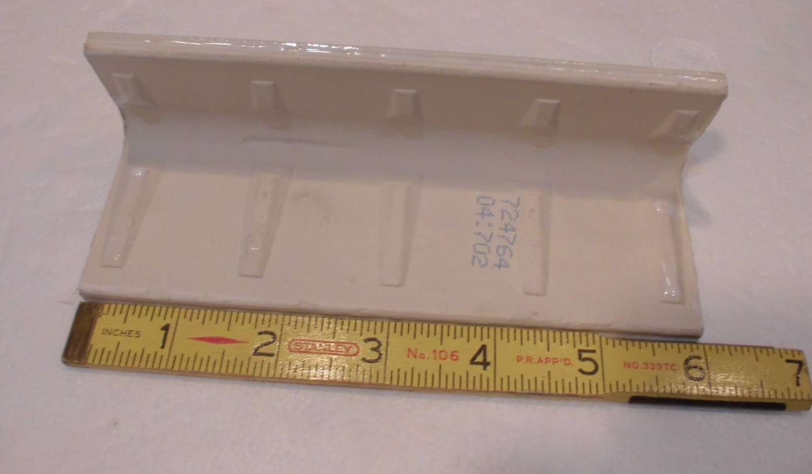 1 pc. Gloss White #U-073: V-Cap Ceramic Trim Countertop Tile: Reversable, U.S.A.