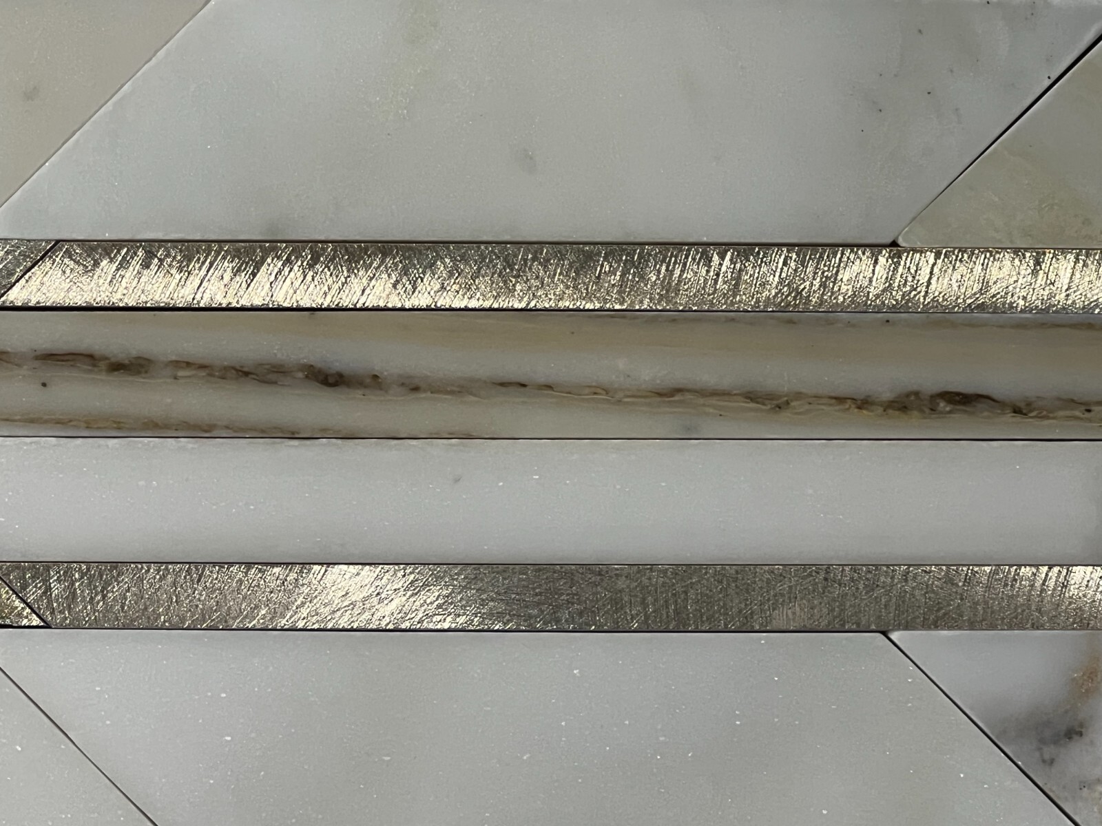 S28 Carrara White Gold Marble Arrow Mosaic Tile Kitchen Bathroom Polished