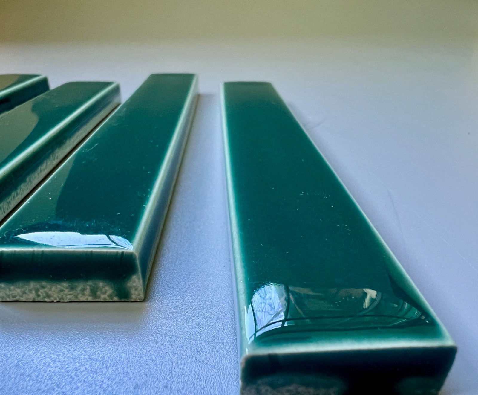(5) Vtg Pratt Larson Green Gloss Ceramic Art Tiles 1×6 Bullnose Border Trim Lot