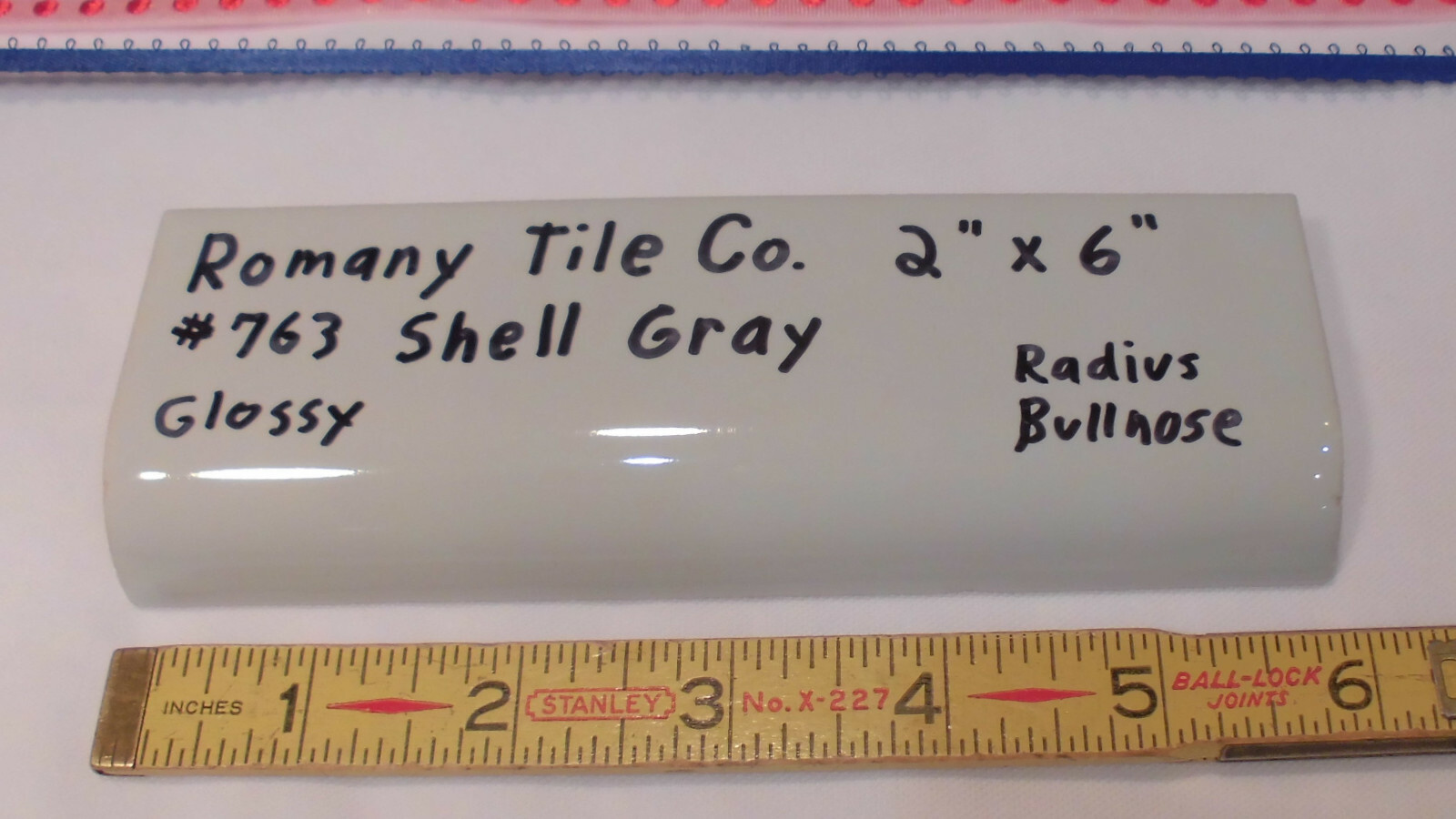 1 pc. *Shell Gray* 2″ X 6″ Radius Bullnose Ceramic Tile by Romany Co. 1950’s