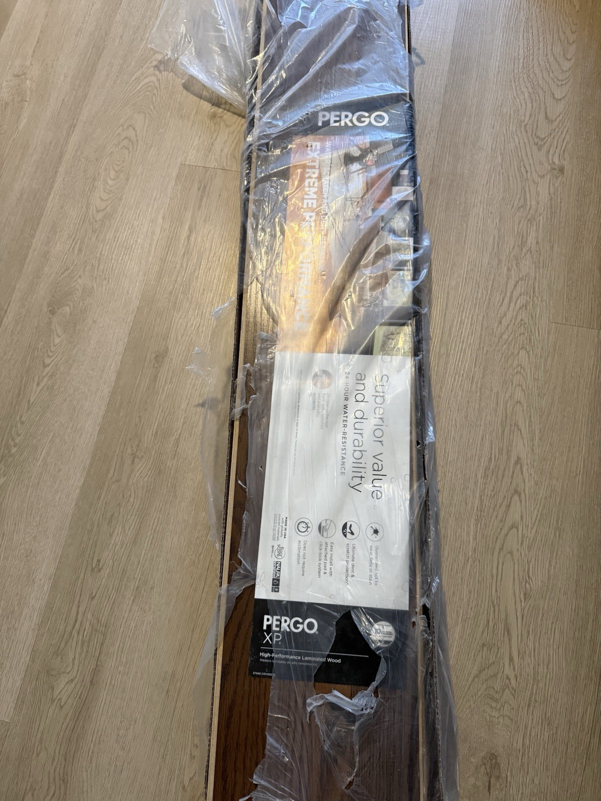 XP Burnt Anndel Oak 10 Mm T X 7.4 In. W X 47.2 In. L Water Resistant Laminate Wo
