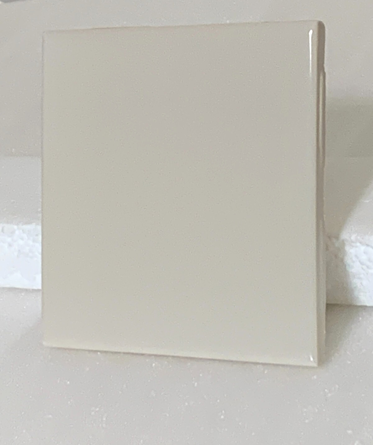 New Vintage Florida Ceramic Tile Almond #35 Gloss 4 3/8″ x 4 3/8″ *10*pcs