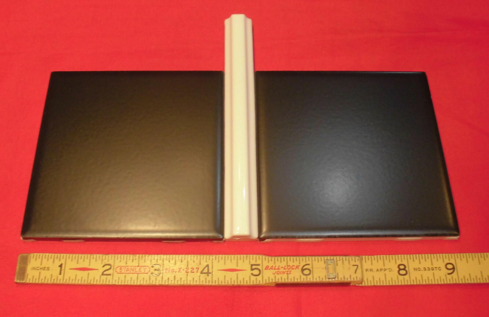 25 pcs. *Gloss White* Ceramic Pencil Liner Sizzle Tiles; 5/8″ X 6″ Raised Dome
