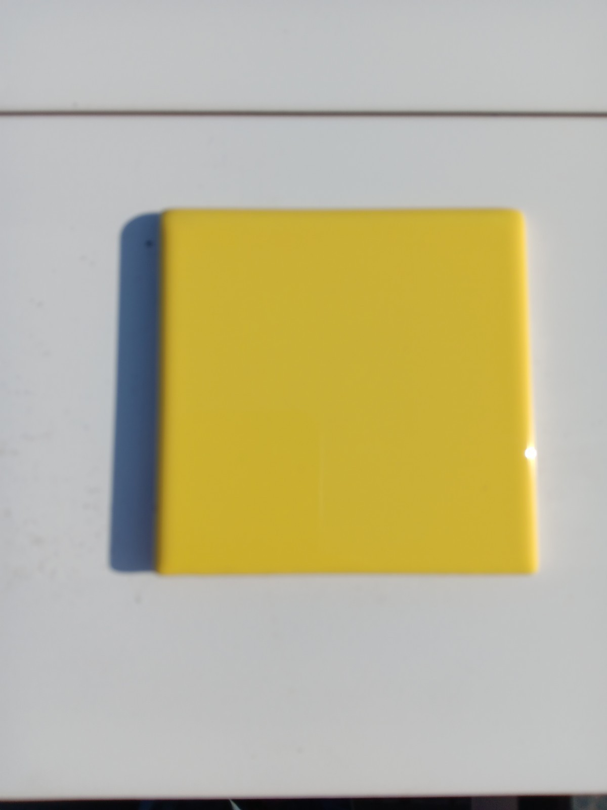 24 Tiles (3 ft²) – Glossy Yellow 4×4 Ceramic Subway Tile.. Bullnose