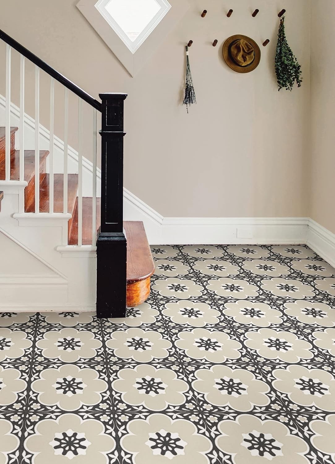 12-in by 12-in Black Daphne Vinyl Peel & Stick Floor Tiles 10 Tiles, 10 sq.ft…