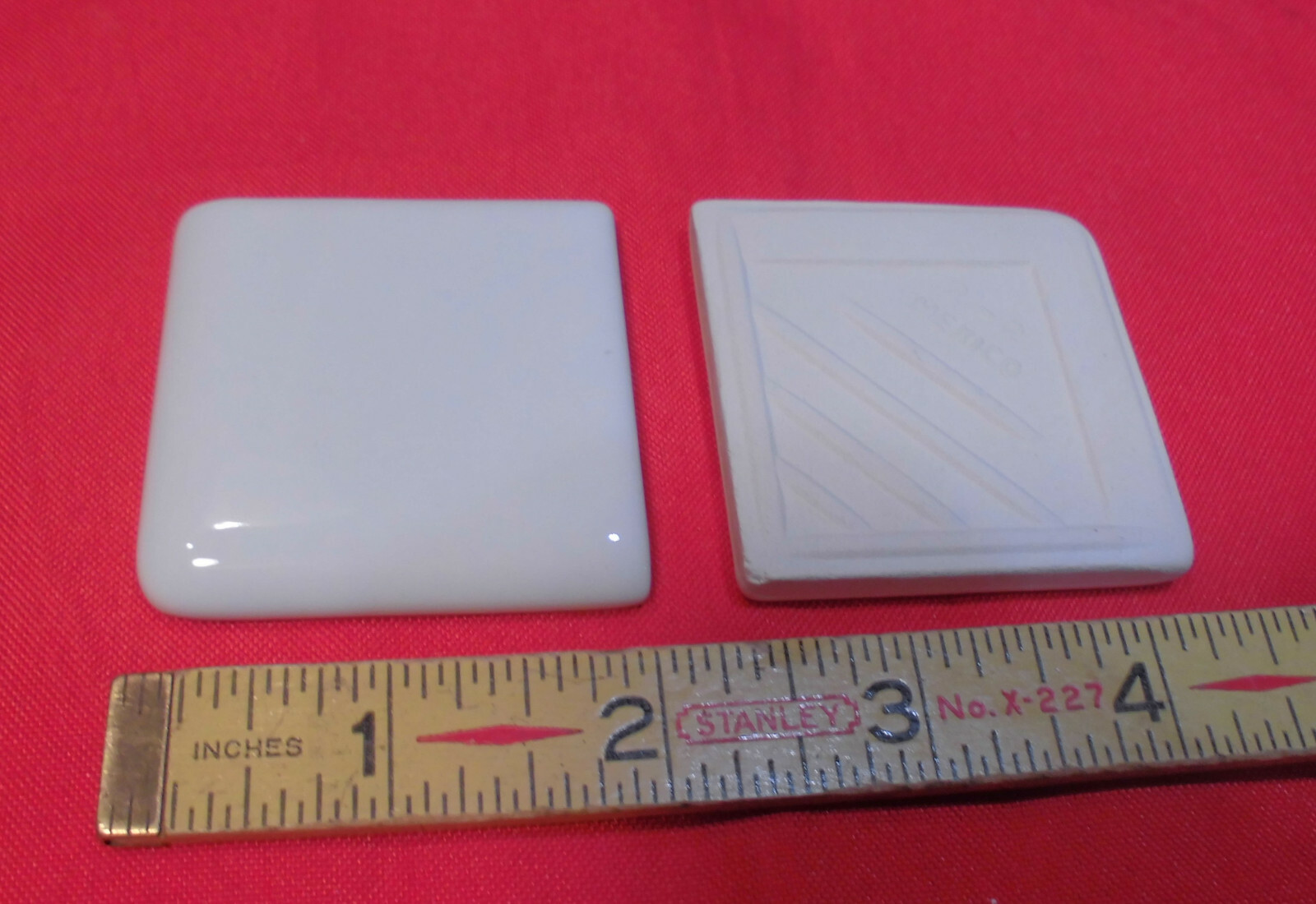 2 pcs. *Glossy Ice White* 2″ X 2″ X 5/16″ Ceramic Surface Bullnose Corner Tiles
