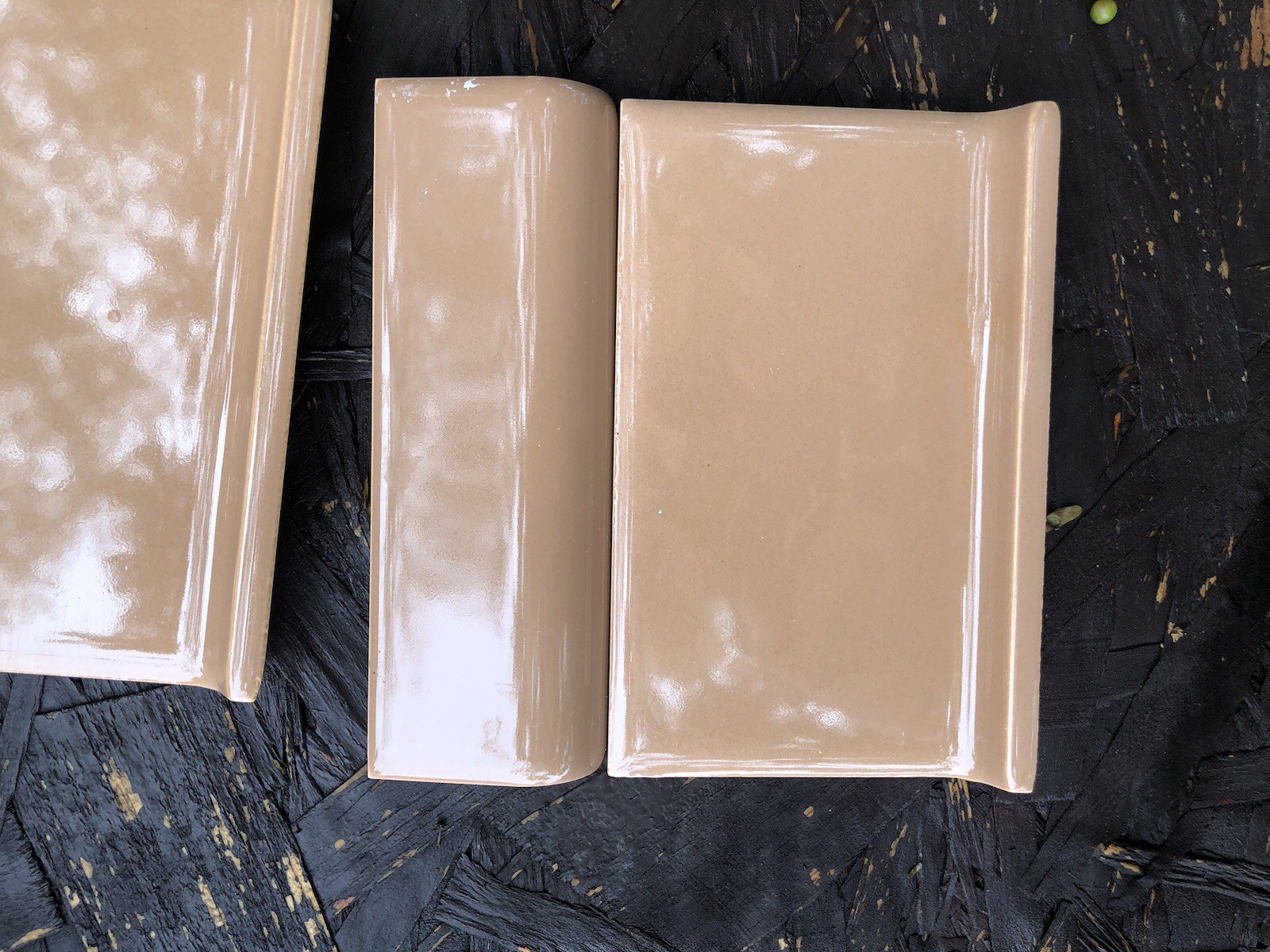 6 PCS Vintage 1950s Unused Bullnose & Cove DARK TAN BROWN Tile Mosaic USA