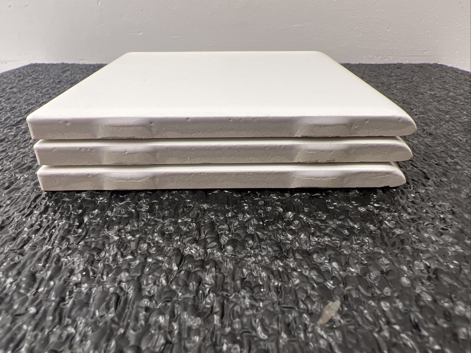 (3) PIECES) VTG American Olean Ceramic Wall Tile bullnose 4.25” Ice White (0025)
