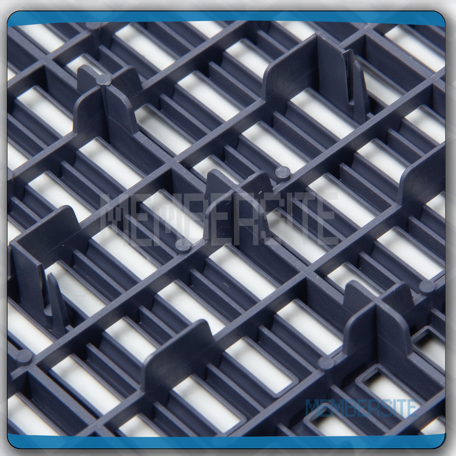 25 Packs Interlocking Garage Floor Tiles 15.75” x 15.75” Vented Water Drainage