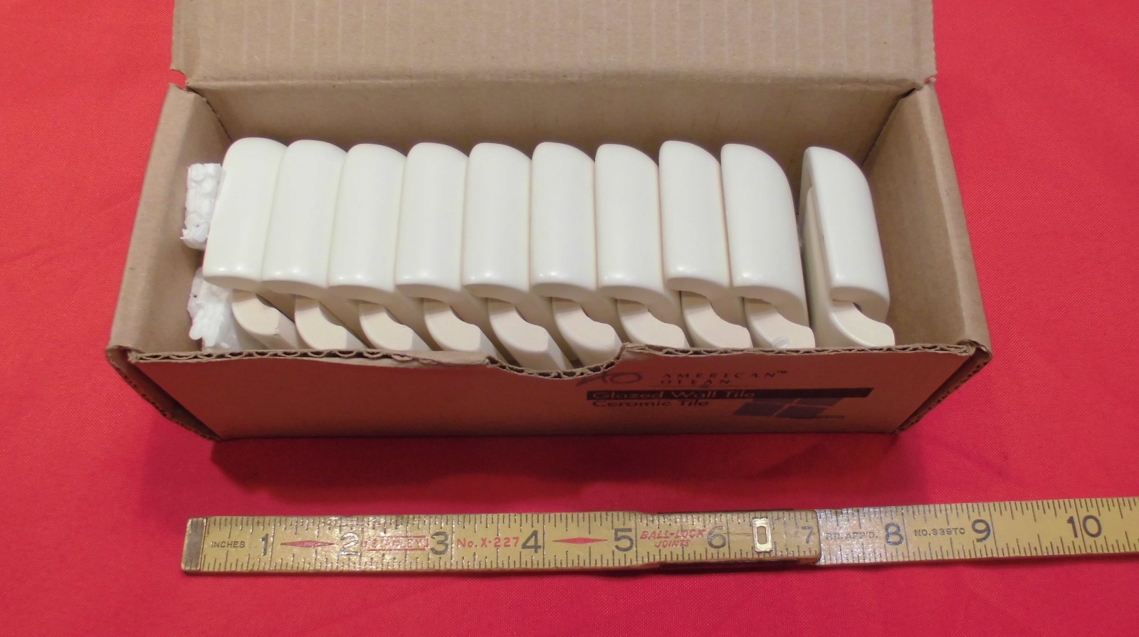 2 pcs. *Snow Mist*Ceramic Bullnose…outside corner trim tile…2″ X 2″ Mudd
