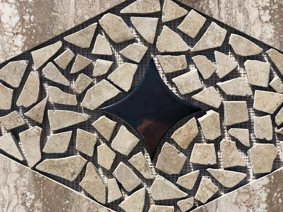 26 9/16″ x 15 3/8″ Tile Medallion – Daltile Affinity & Exquisite tile series