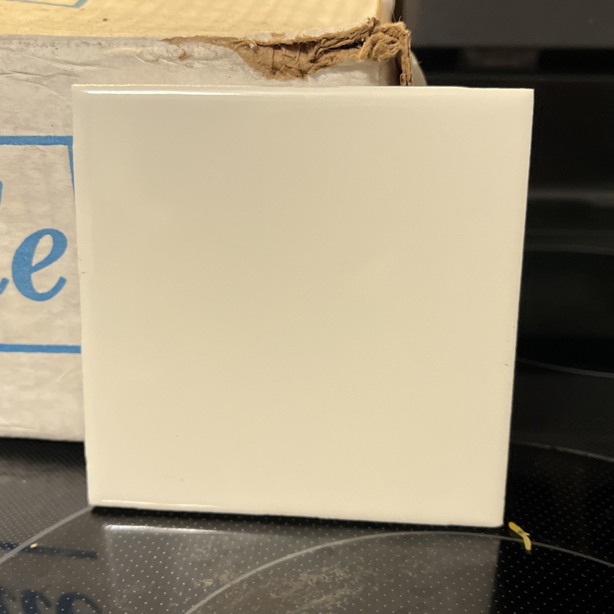 New Vintage Ceramic Florida Tile Co. Bone White 4 3/8″x4 3/8″ Glossy *1 Piece