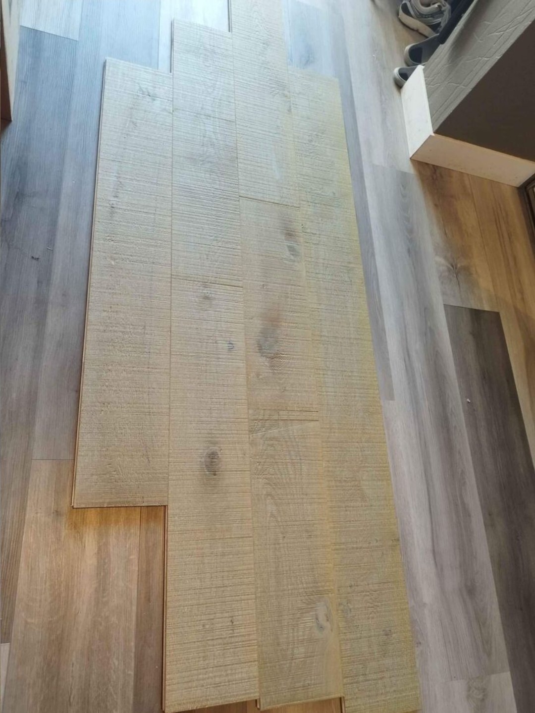 White Oak Prefinished Engineered Flooring 5/8″ x 7 1/2” SAMPLE