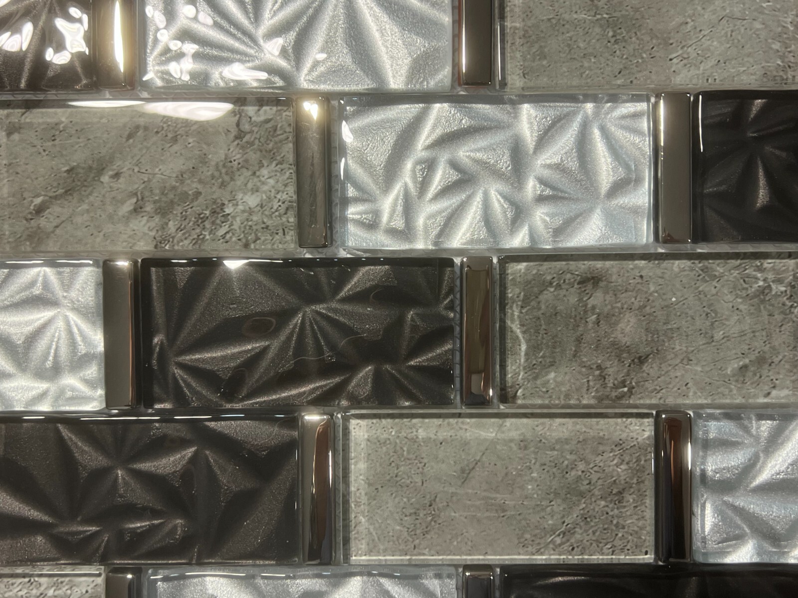 NY89 Silver/Gray/Black Glass Rectangle Mosaic Tile Kitchen Bathroom Backsplash