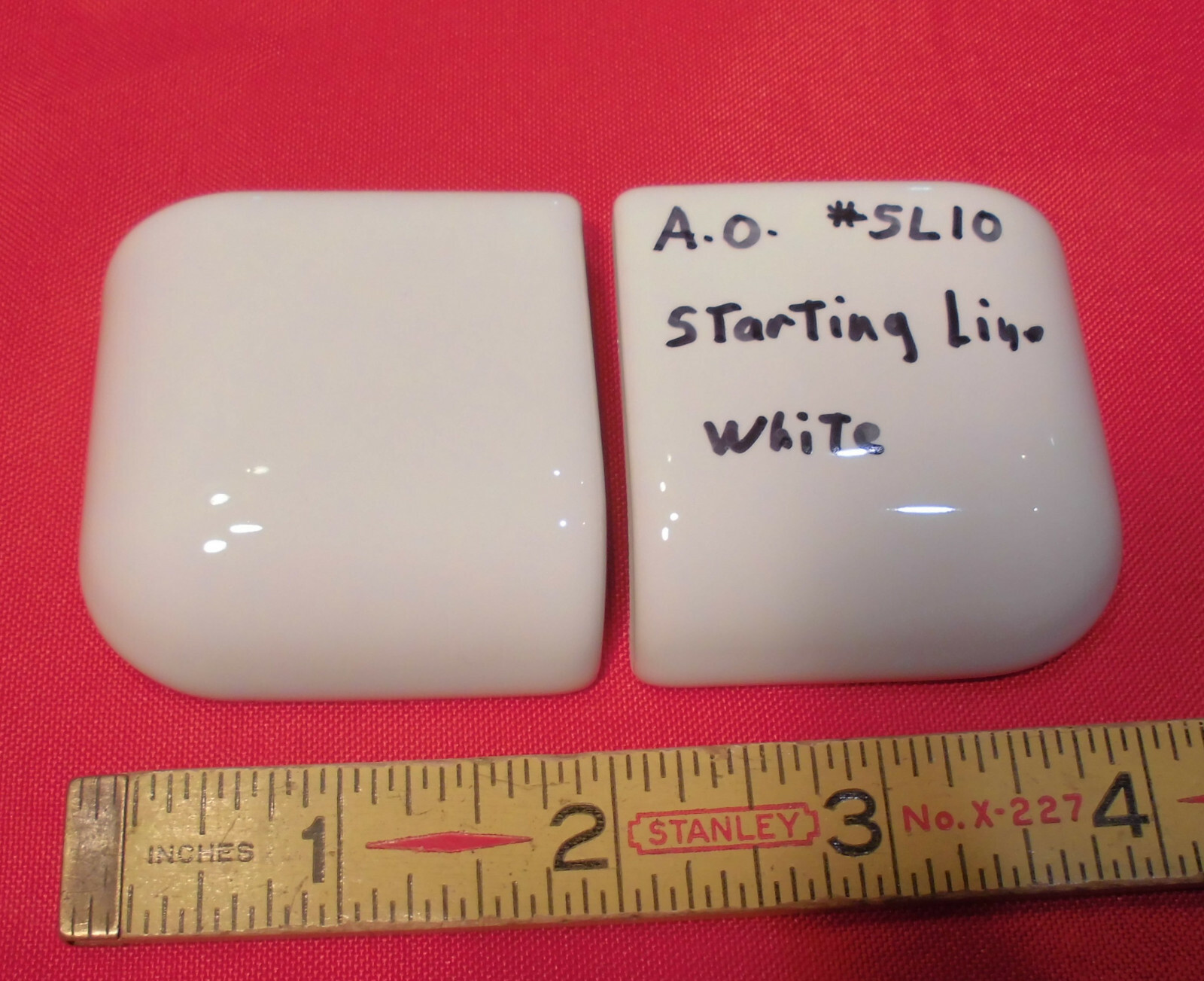 2 pcs. Starting Line White 2″ X 2″ X 5/8″ Ceramic Bullnose Radius Corner Tiles