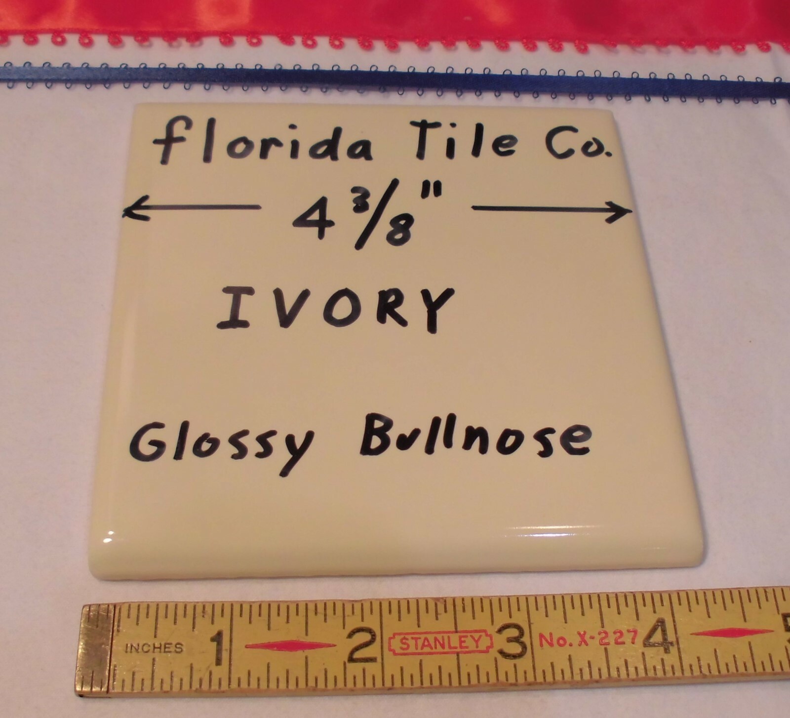 1 pc. Bullnose Ceramic Tiles *Ivory* 4-3/8″ Florida Tile Co. New Glossy Mint