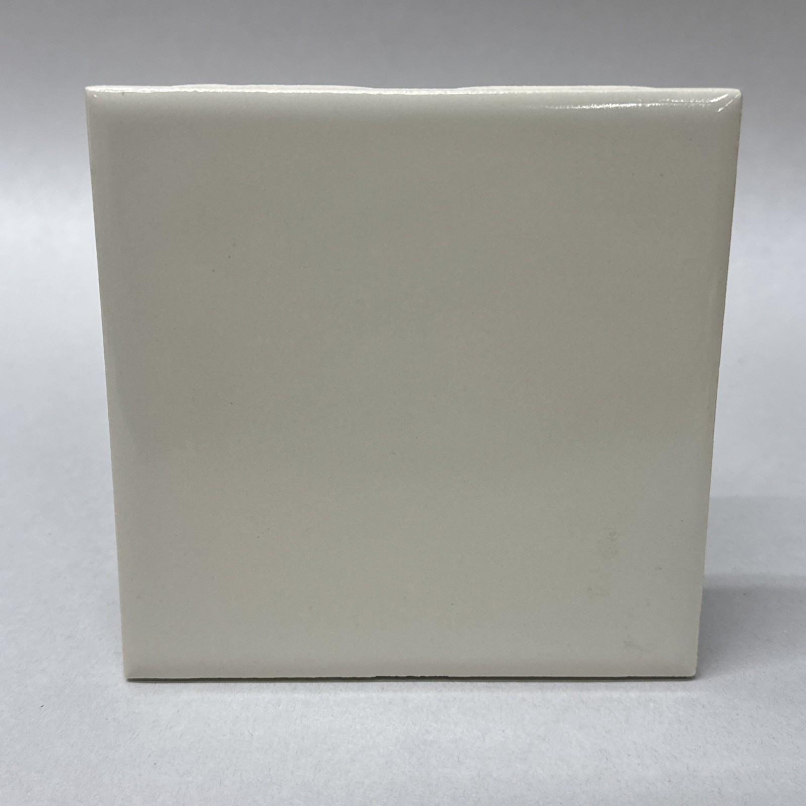 Ft Florida Tile USA 4-3/8″ Vintage Almond Tile NOS 4×4 Subway Tile #35 Off White