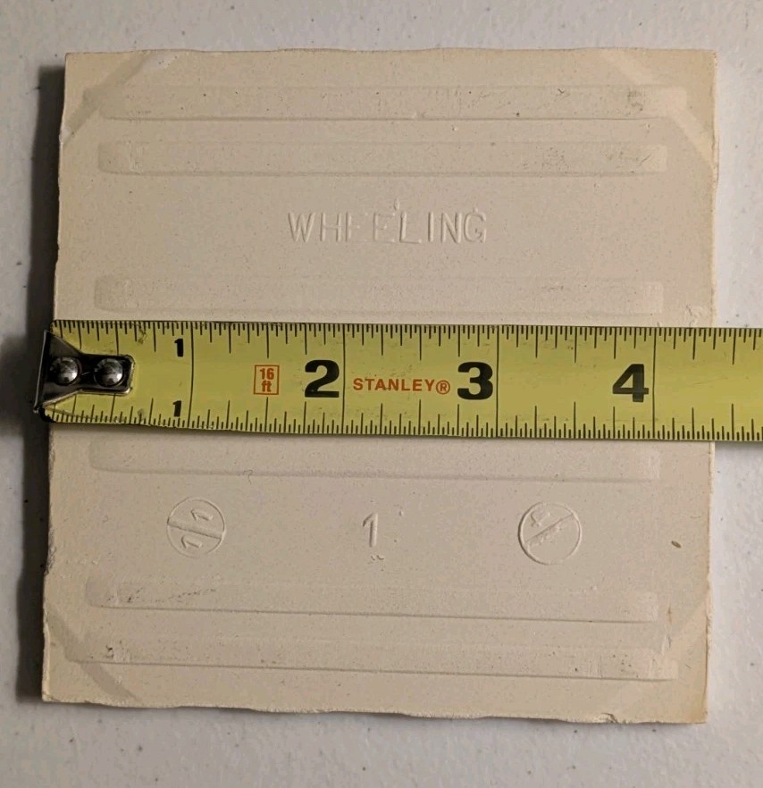 1 piece Pepper White 4-3/8″ Glossy Black Speckled on White Ceramic New Wheeling