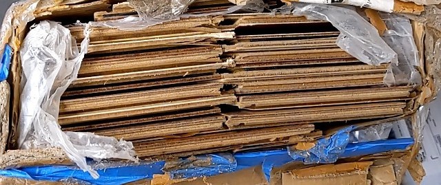 Easoon 0.375 x 5 x 4 in. – 26.05 ft. Hardwood Flooring Brazilian Teak