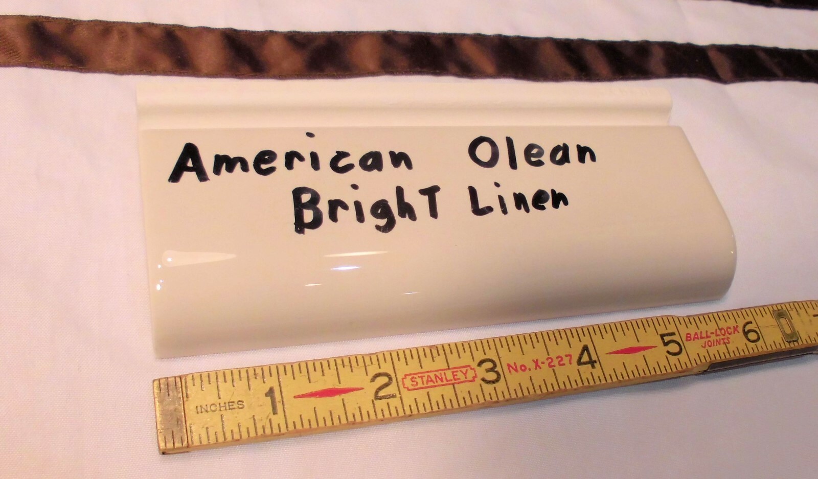 1 pc. *Bright Linen* Ceramic Radius Bullnose Tile by American Olean Co. NEW 6″