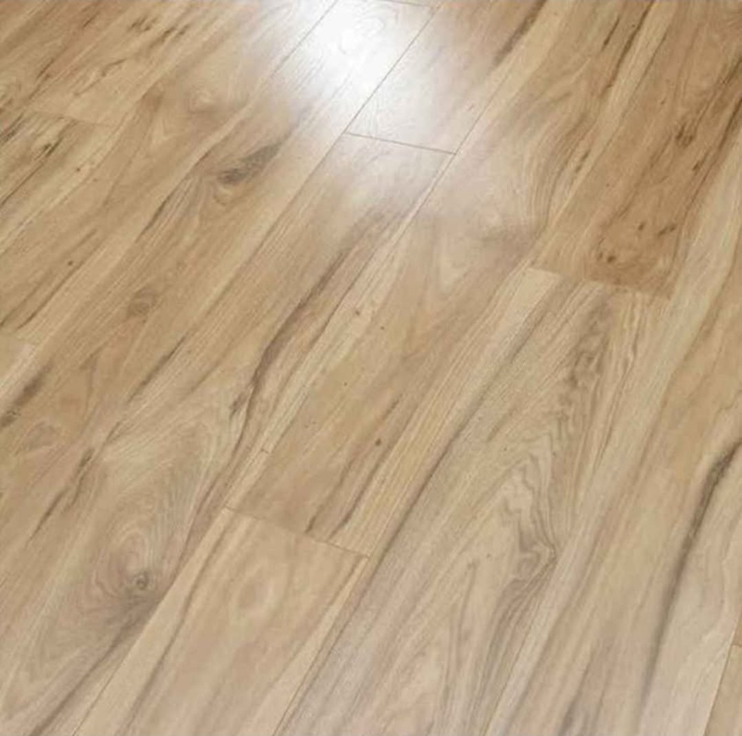 Mohawk Ridgeway Hickory Laminate Flooring New 18.14 SQ. FT. Price Is Per Box