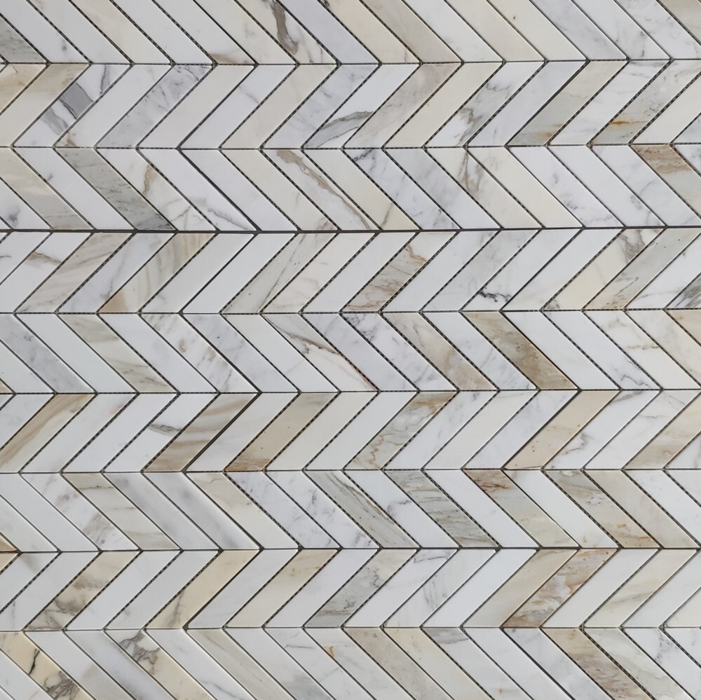 G7CXH Italian Calacatta Gold Marble 1×4 Chevron Mosaic Calcutta Tile Honed