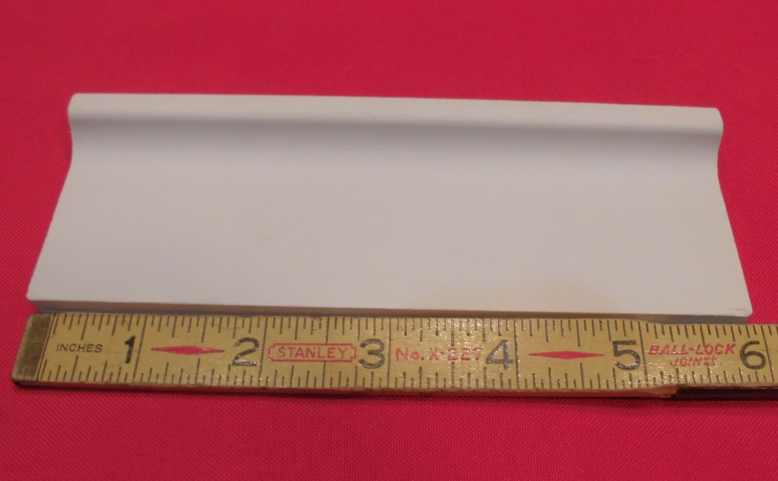 1 pc. *Bright Linen* Ceramic Radius Bullnose Tile by American Olean Co. NEW 6″