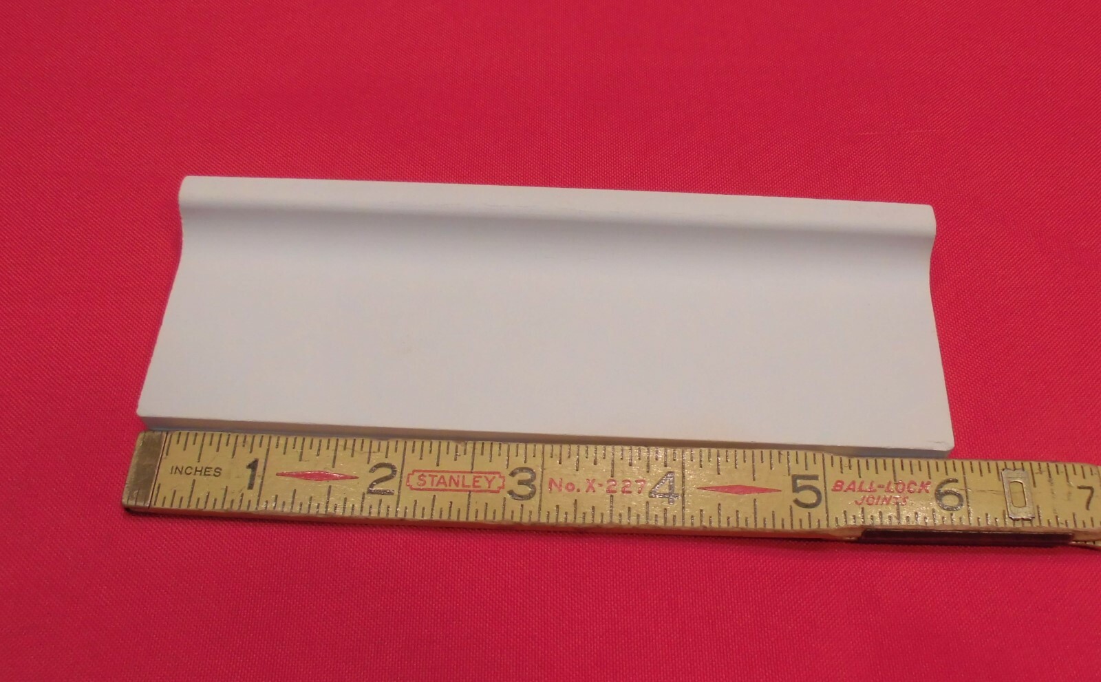 1 pc. *Bright Linen* Ceramic Radius Bullnose Tile by American Olean Co. NEW 6″