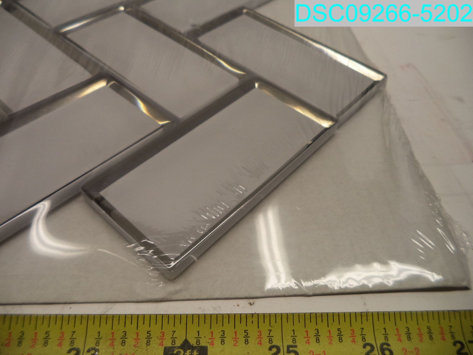 QTY=10: SMOTGLSICEBEH88MM Ice Bevel Herringbone 11″x14″ Glass Mosaic Tile