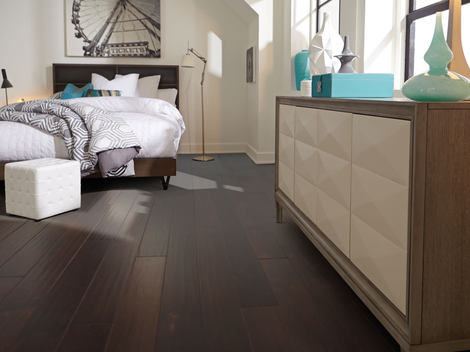 Shaw SW591 Coral Springs 5″W Subtle Scraped Engineered Hardwood – Oceanside