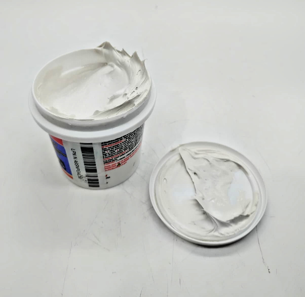 Red Devil 0422 Pre-Mixed Tile Grout White 1/2 Pint Professional Quality