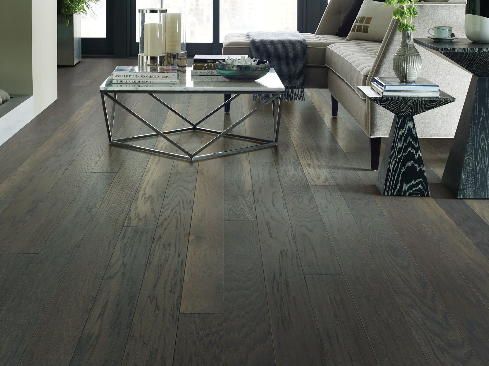 Shaw SW670 Northington Brushed 5″W Wire Brushed Engineered – Burlap