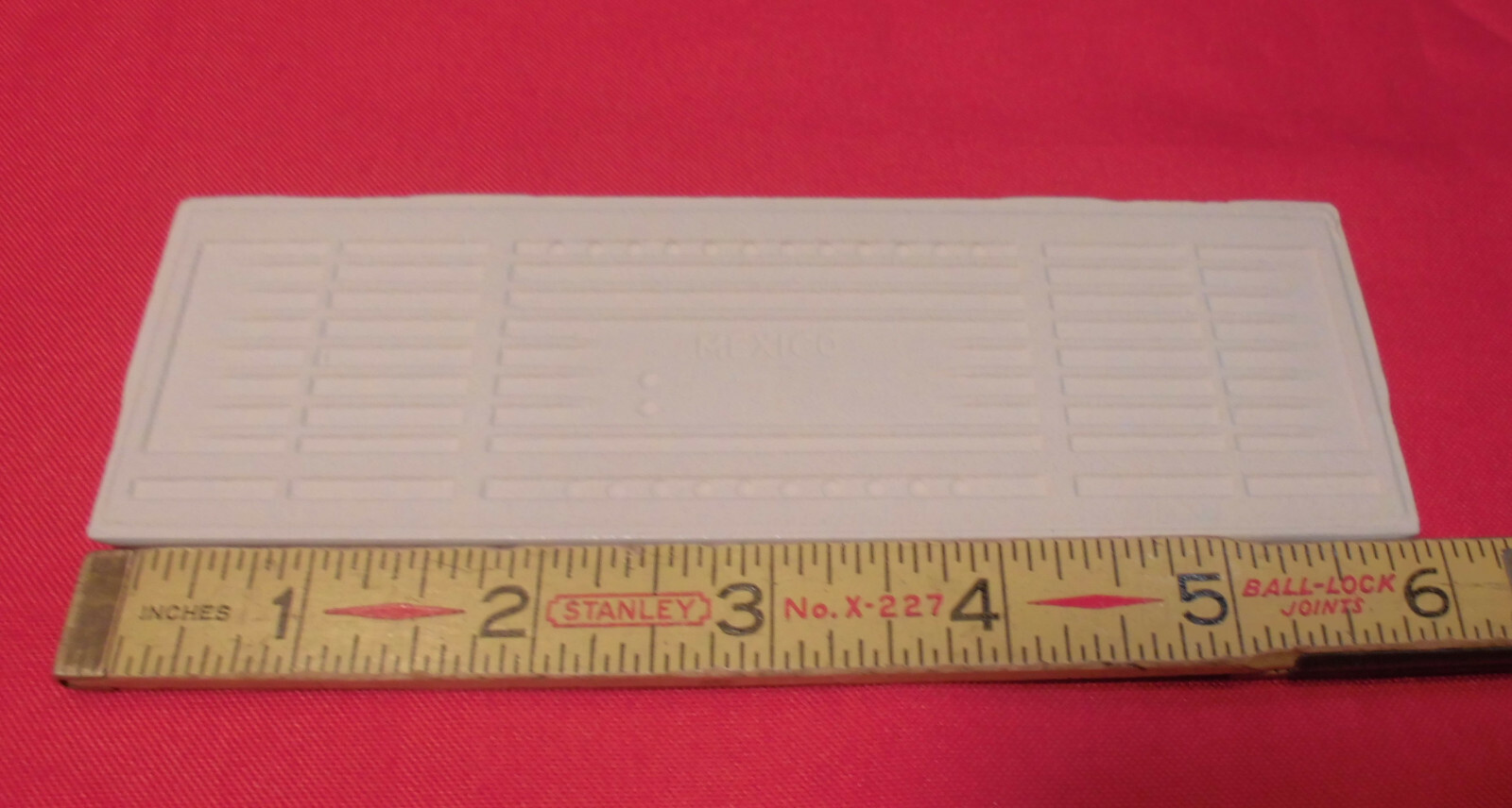 1 pc. *Vintage White* Glossy 2″ X 6″ Ceramic Surface/Flat Bullnose Tiles; NEW