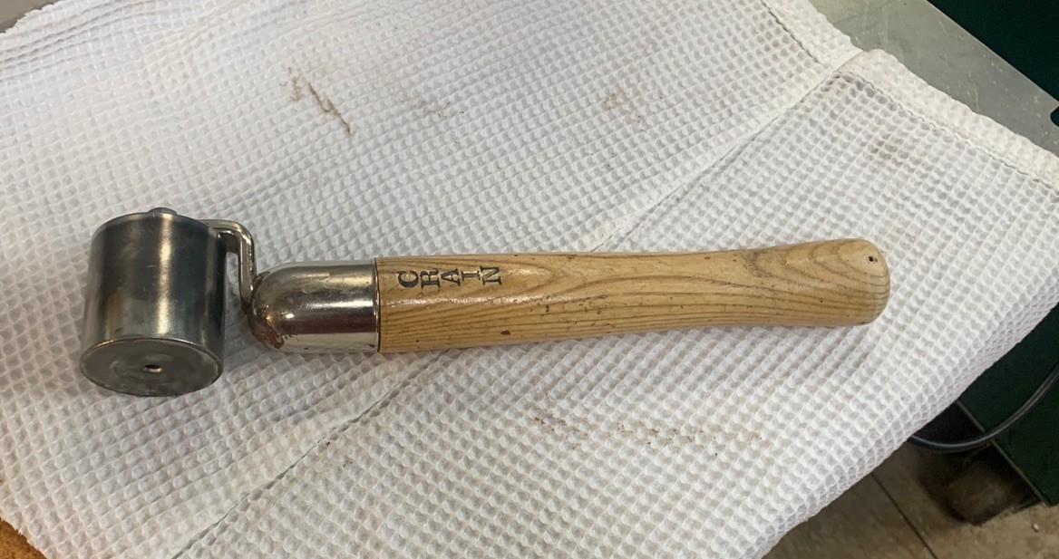 Crain 348 Square Edge Seam Roller with 9-Inch Handle