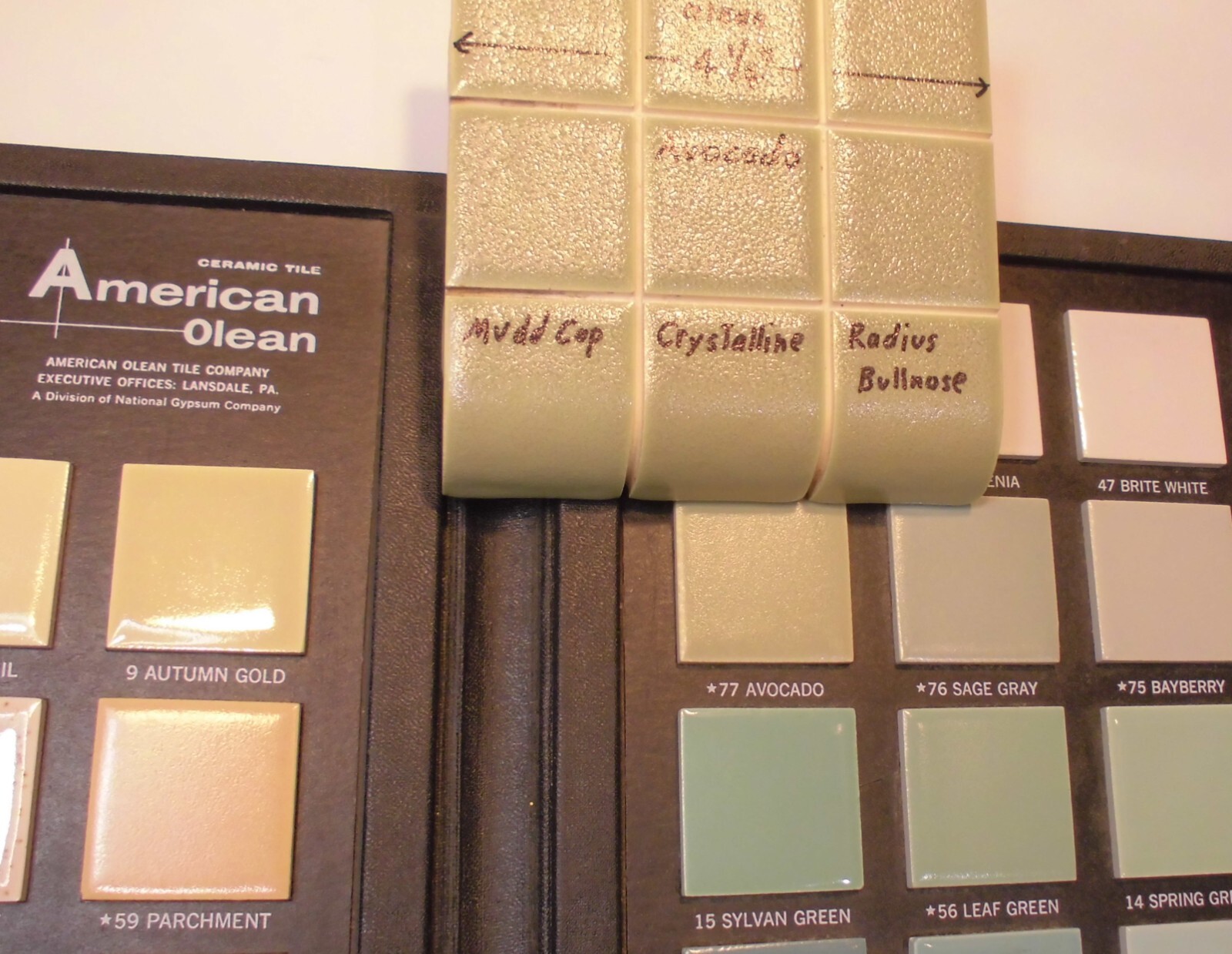 1 pc. Ceramic Radius Bullnose Tile: Avocado Crystalline: American Olean 4-1/4″