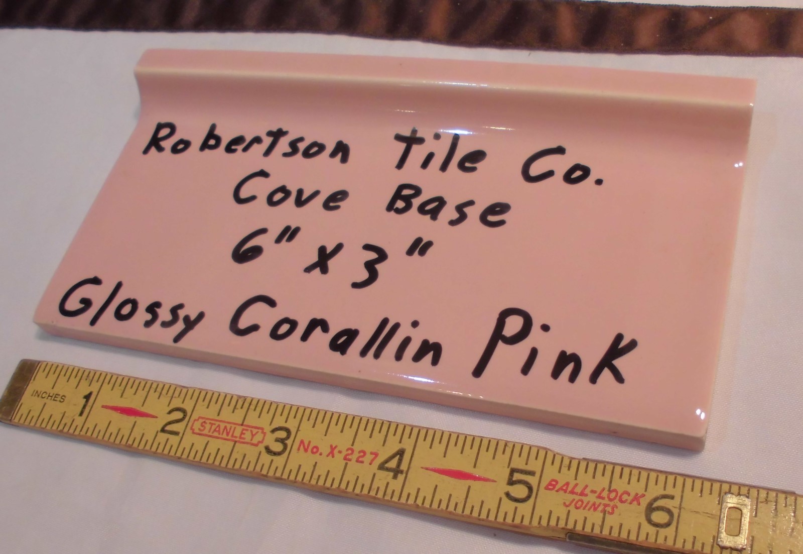 1 pc. *Corallin Pink* stack-on base/cove Ceramic Tile by Robertson Co. 3″ X 6″