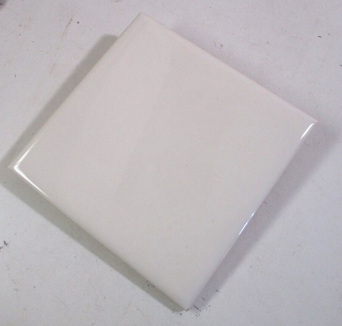 1 Tile Mosaic USA 4-3/8″ Gloss Cream Off White Ceramic Wall 1950s Retro Vintage