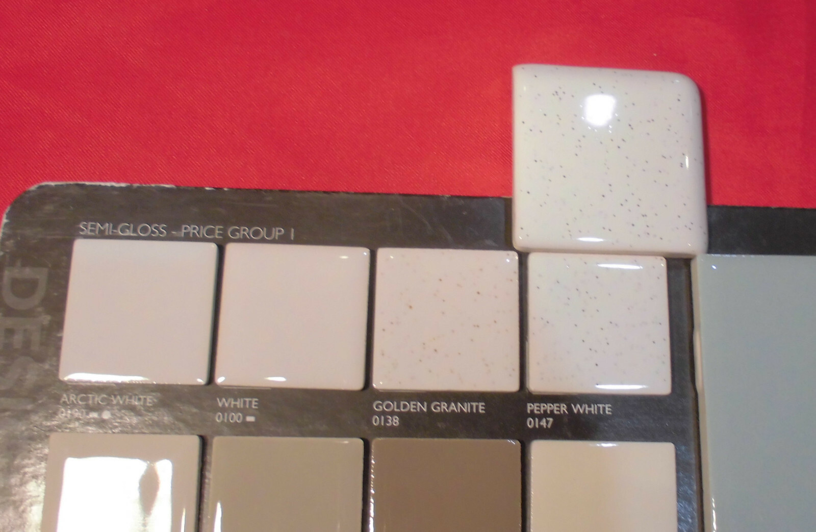 1 pc. Salt & Pepper 2″ X 2″ X 5/16″ Glossy Ceramic Surface Bullnose Corner Tile