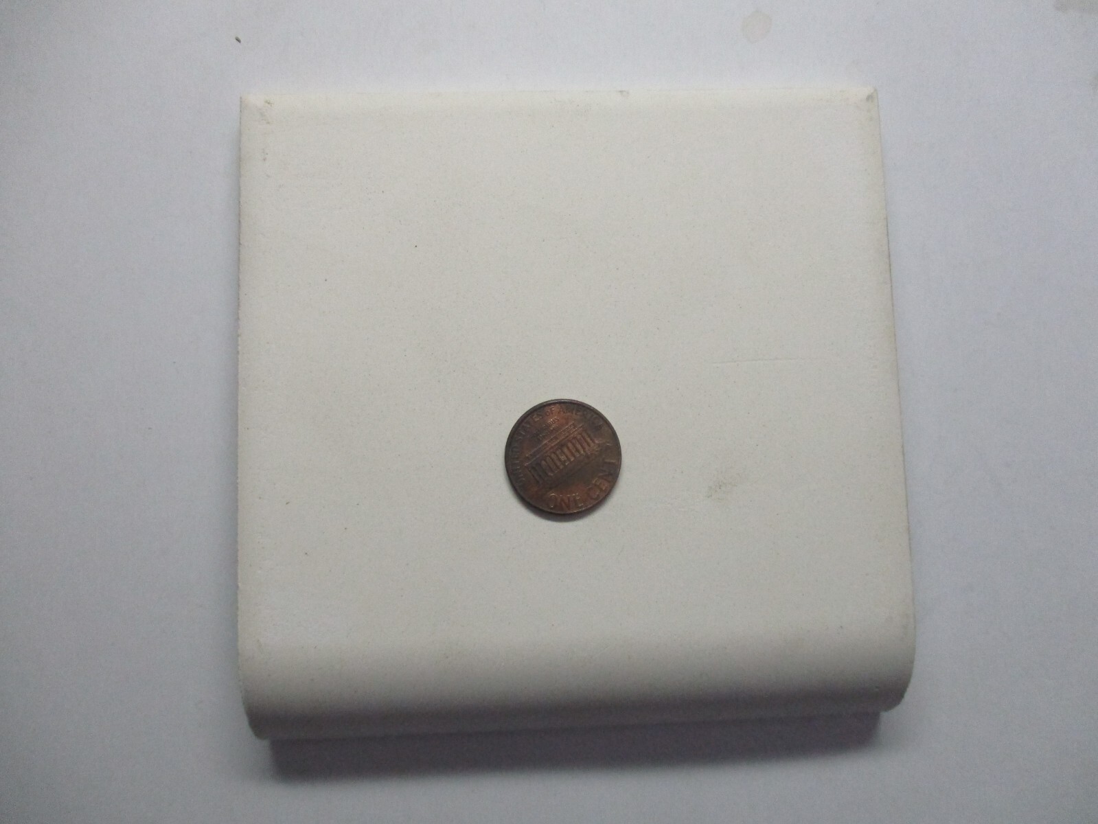 1 Cove Base Wall Tile Florida USA FT 4-3/8″ Ceramic Sky Blue Flakes on Off White