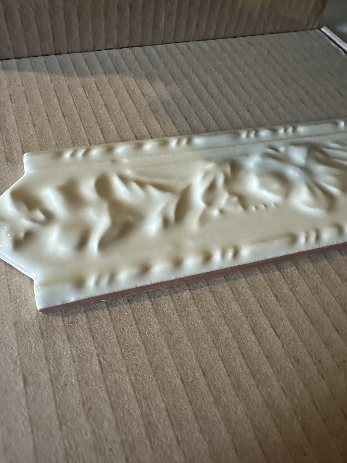 Vintage White Floral Almond Boarder Tile Trim 2.5” x 8” Made in Spain Box of 22
