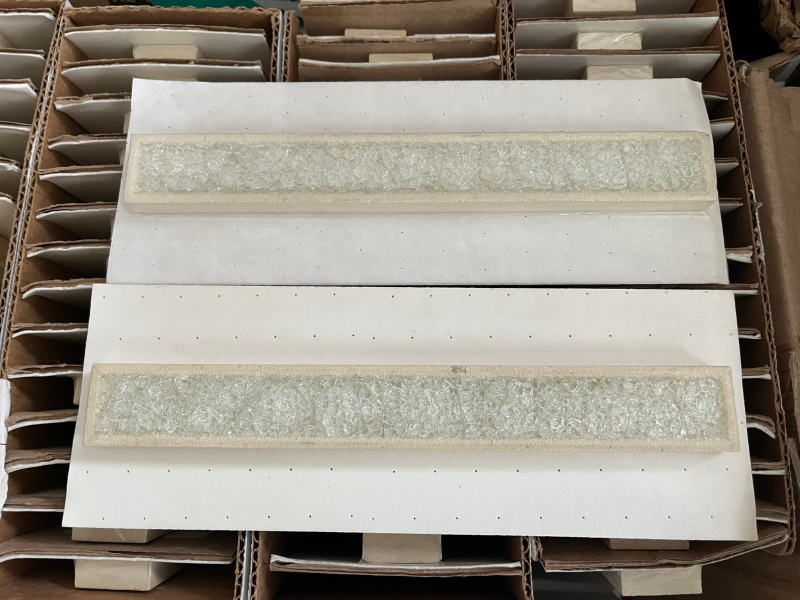 Glass Crackle Ceramic TIle