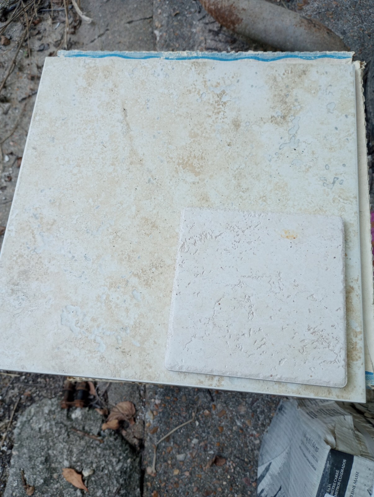 Tiles, Mortar, Spacers For Walls And Floors
