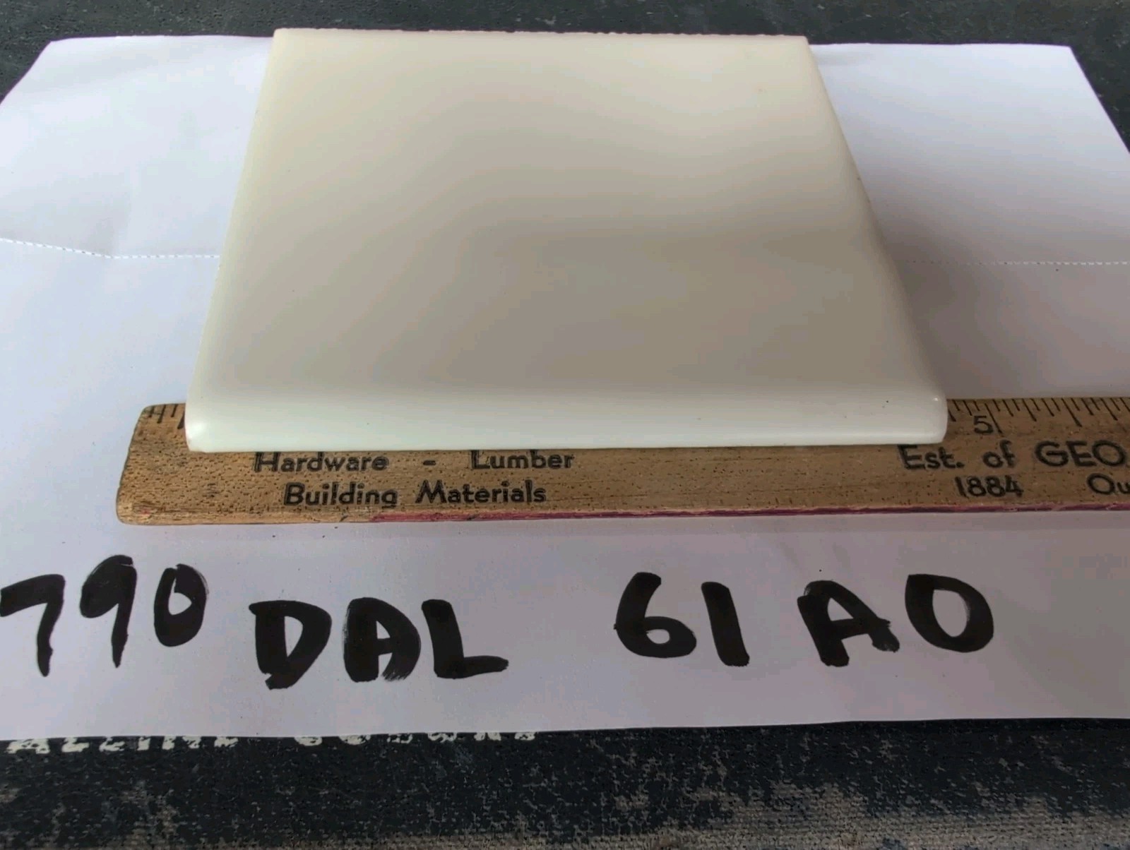 2 pcs 61 Designer White Matte Ceramic Tile 4 1/4″ American Olean Bullnose 0790